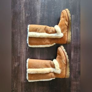 UGG Lansley Winter Boots - Size 8